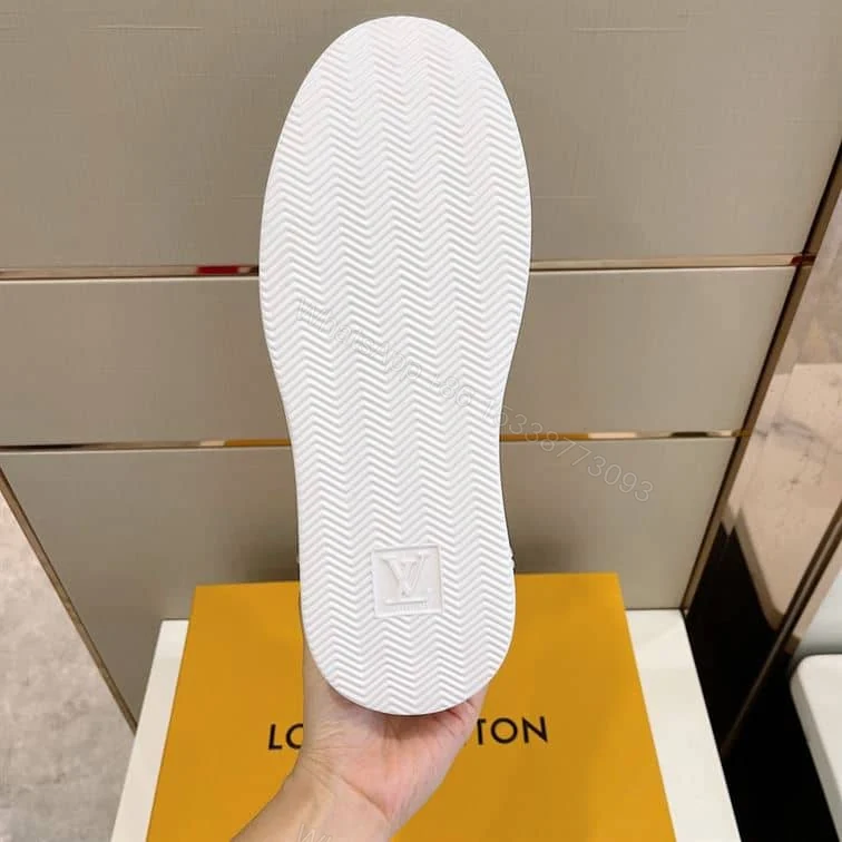 View 4 of LOUIS VUITTON BEVERLY HILLS SLIP ON – LSVT284