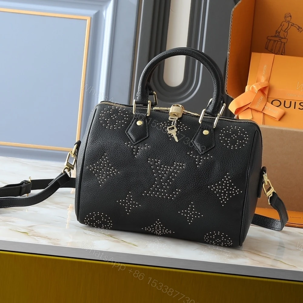 View 2 of Louis Vuitton Speedy Bandoulière 25 Black 25Cm M46736