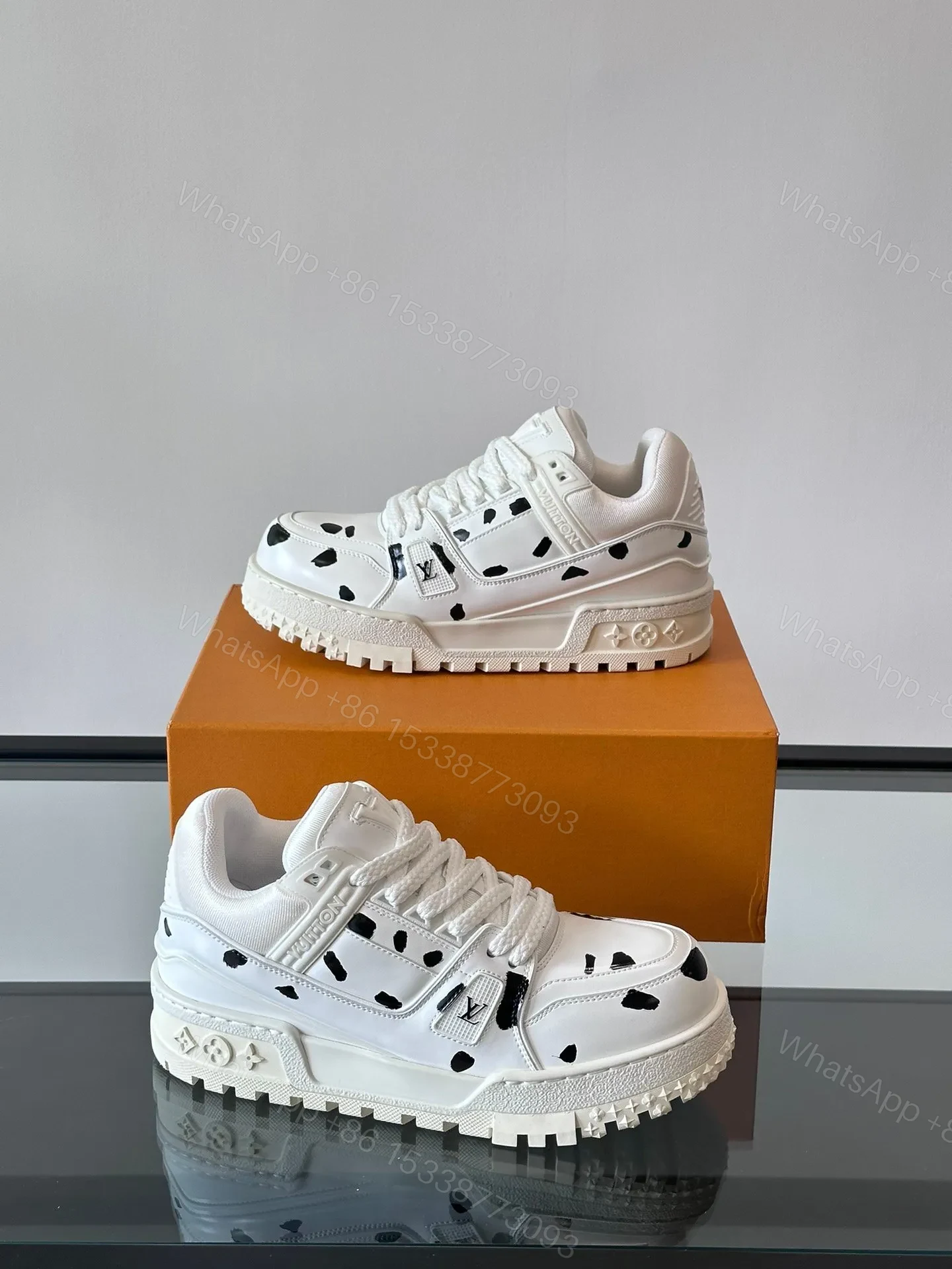 View 4 of LV Men White Leather Black Spot Sneakers