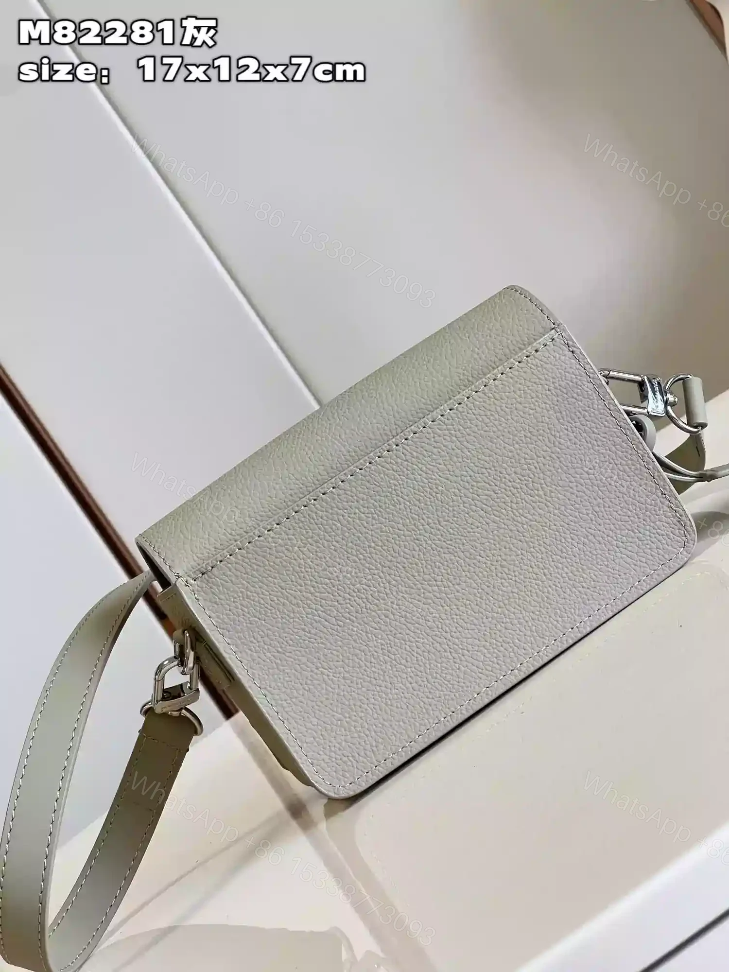 View 3 of LOUIS VUITTON FASTLINE WEARABLE WALLET – RRG069