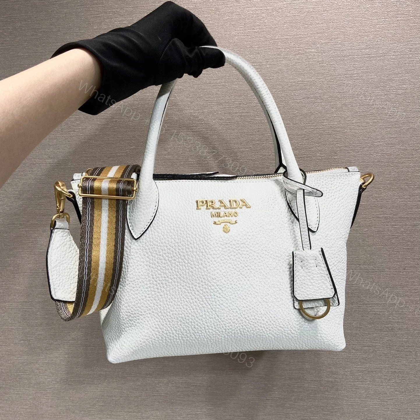View 8 of 高仿Prada*VitelloDino系列手提斜挎包1BA111白色免檢版