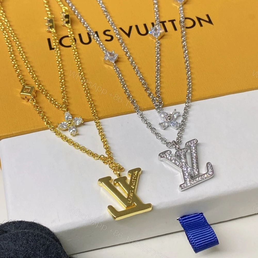 View 4 of LOUIS VUITTON LADY LV NECKLACE PALLADIM M02515