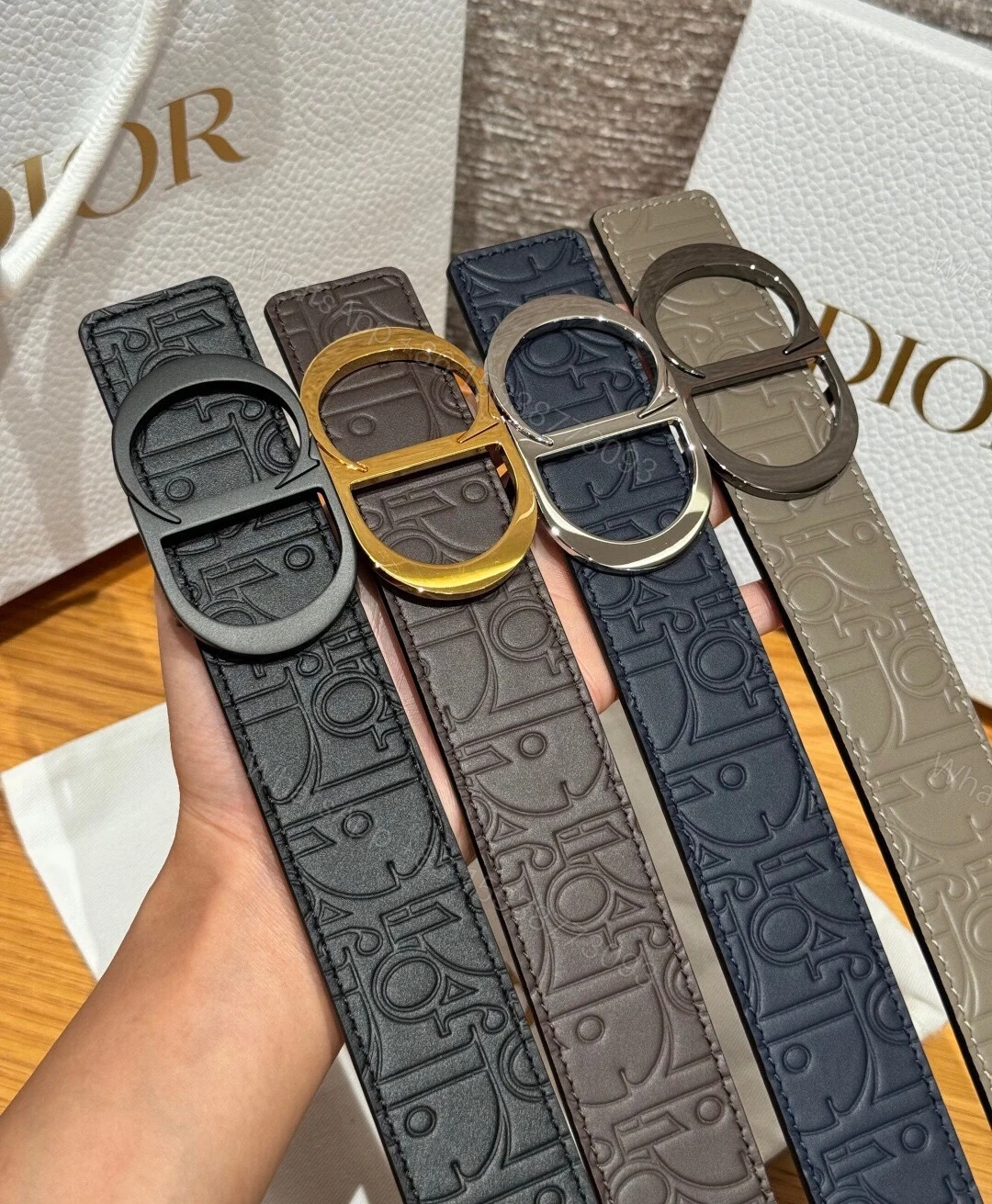 Dior 高仿男士皮帶 壓紋LOGO款 金屬CD扣 實搭多色可選 — view 1