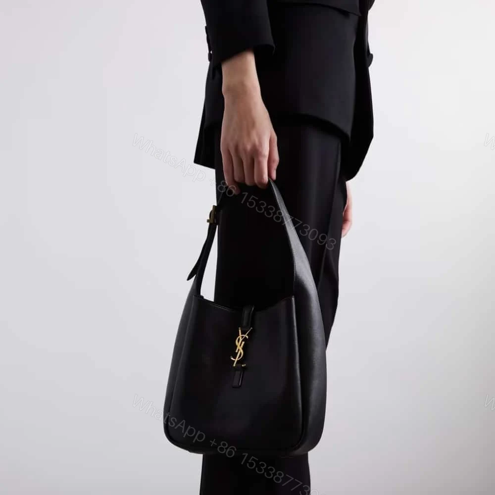 View 6 of Louis Vuitton Le 5 À 7 Supple Large In Grained Black 31Cm 753837AAAUQ1000
