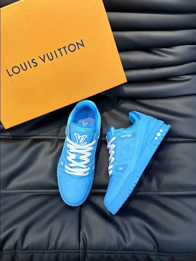 View 3 of LOUIS VUITTON TRAINER SNEAKERS IN BLUE – LSVT339