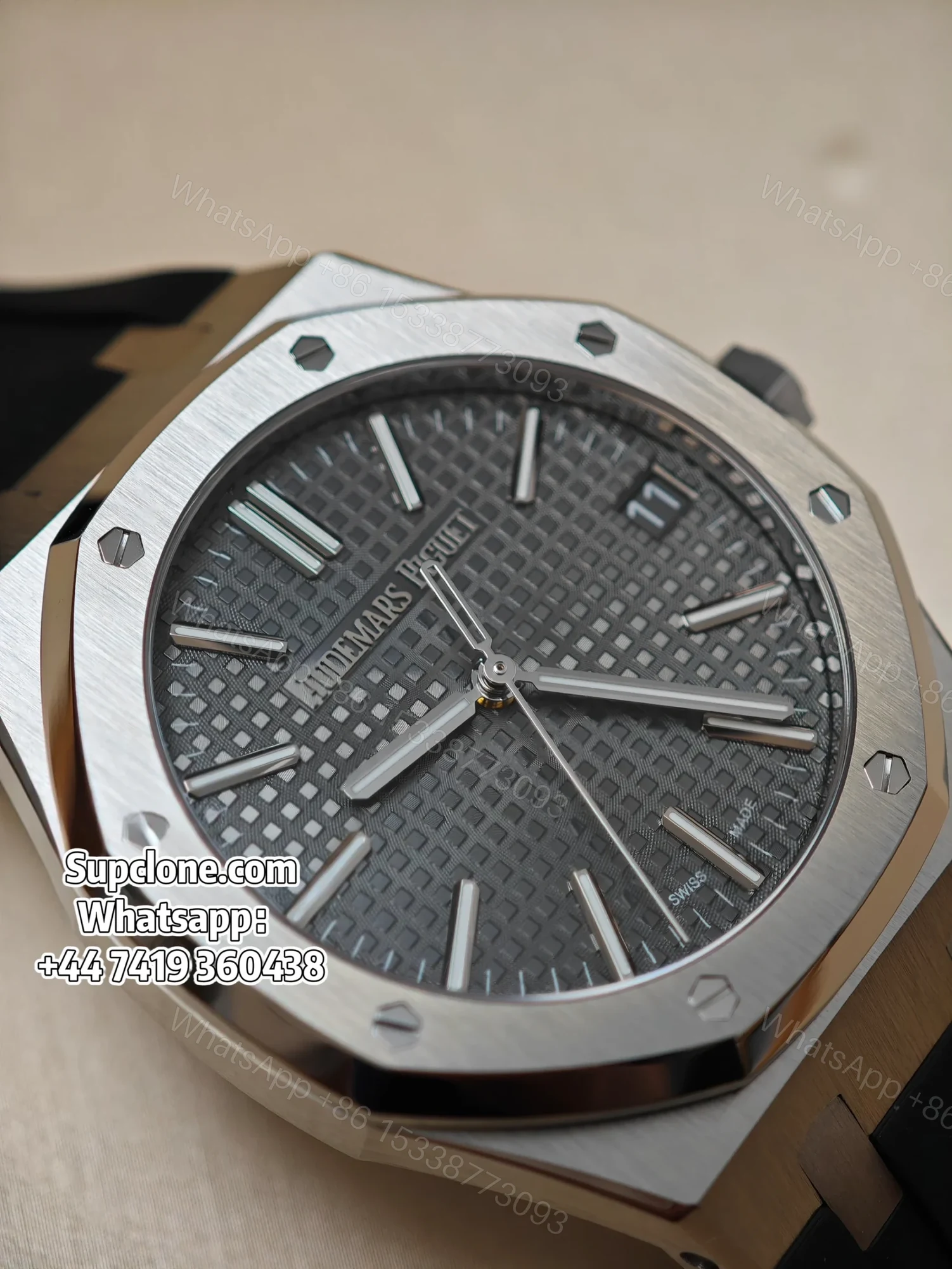 View 8 of Audemars Piguet Super Clone Royal Oak 15510 Green Dial Black Rubber Strap