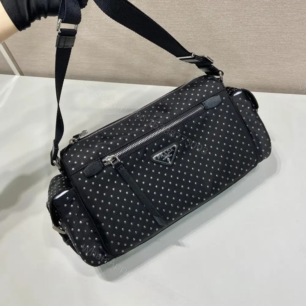 View 4 of 高仿Prada*RE-Nylon系列1BC236鉚釘斜挎包黑色免檢版