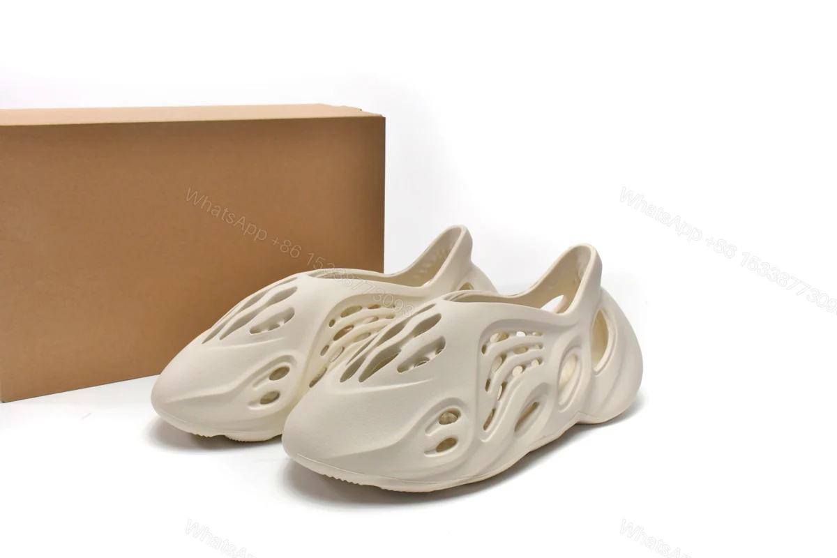 adidas Yeezy Foam Runner Sand FY4567 — view 2
