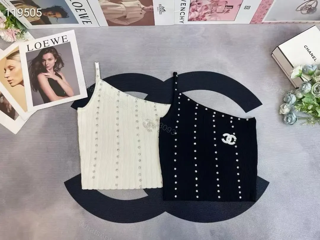 CHANEL — view 1