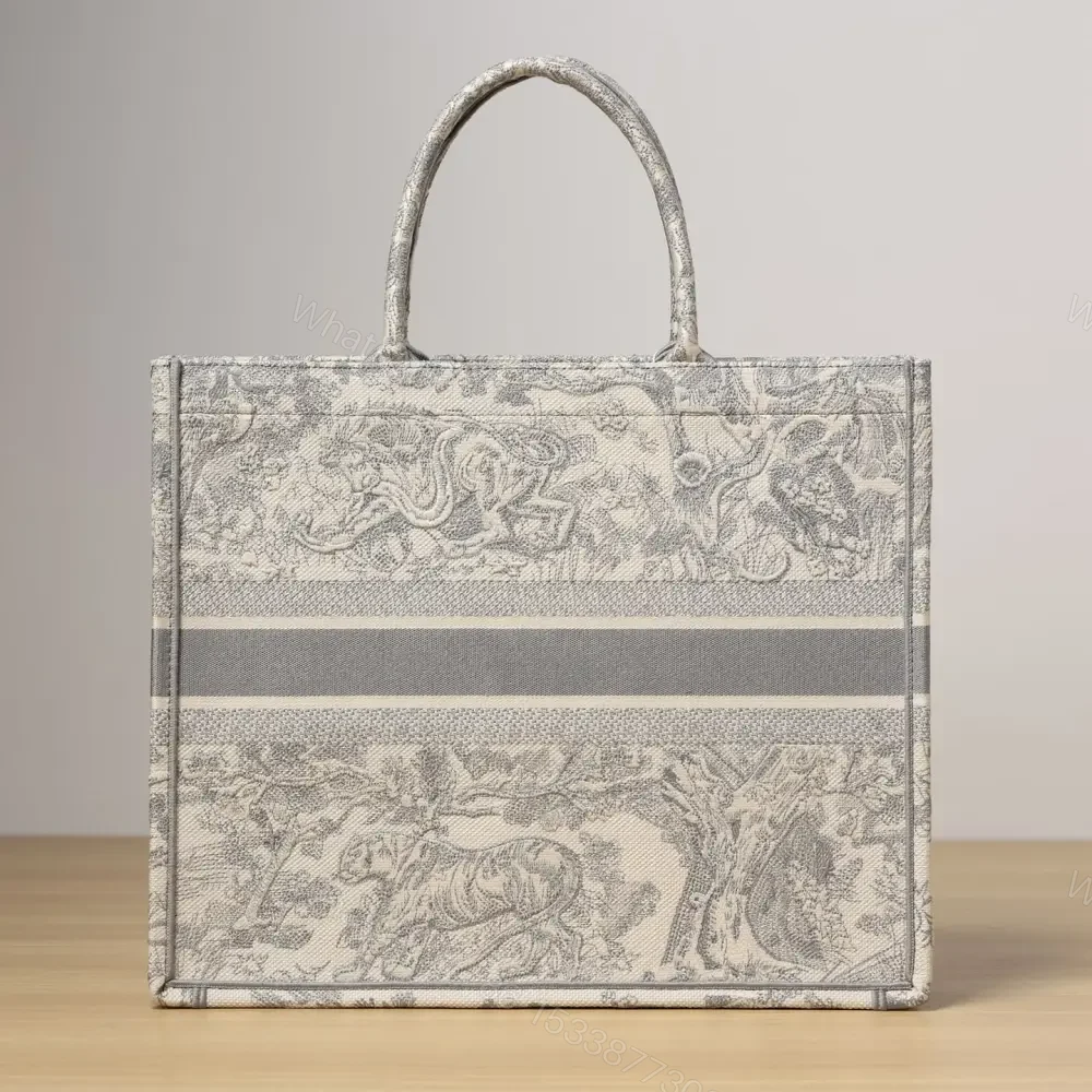 View 2 of 高仿Dior*BookTote系列茹伊刺繡灰色L免檢版
