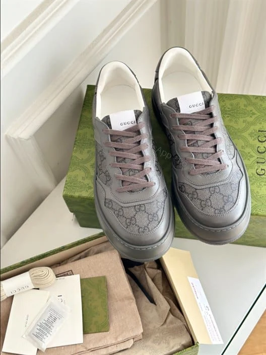 View 5 of MEN’S LACE-UP SNEAKER – GC157