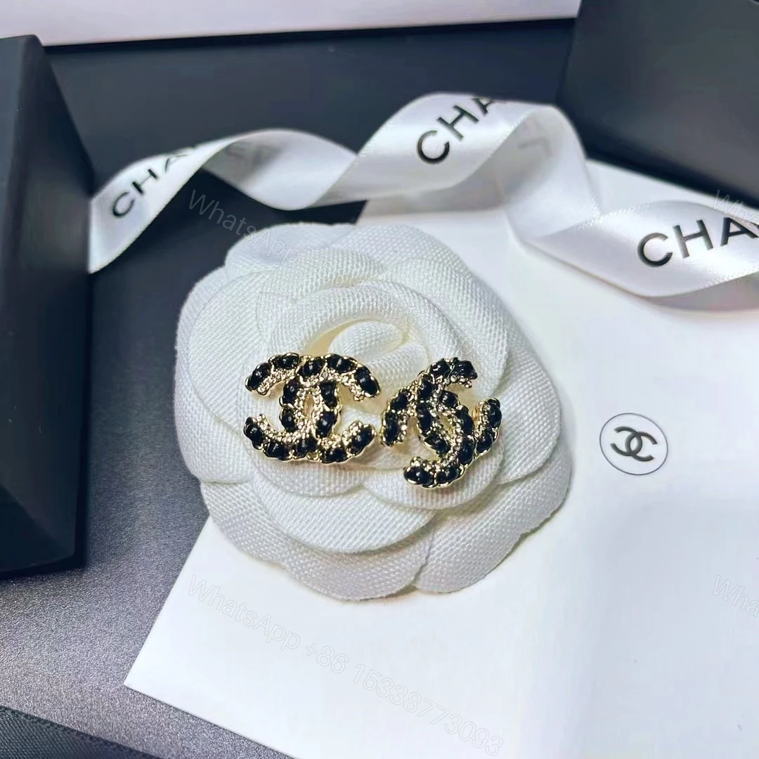 Chanel 一比一珍珠星型雙C耳環 可愛奢華造型 女生百搭設計款 — view 1