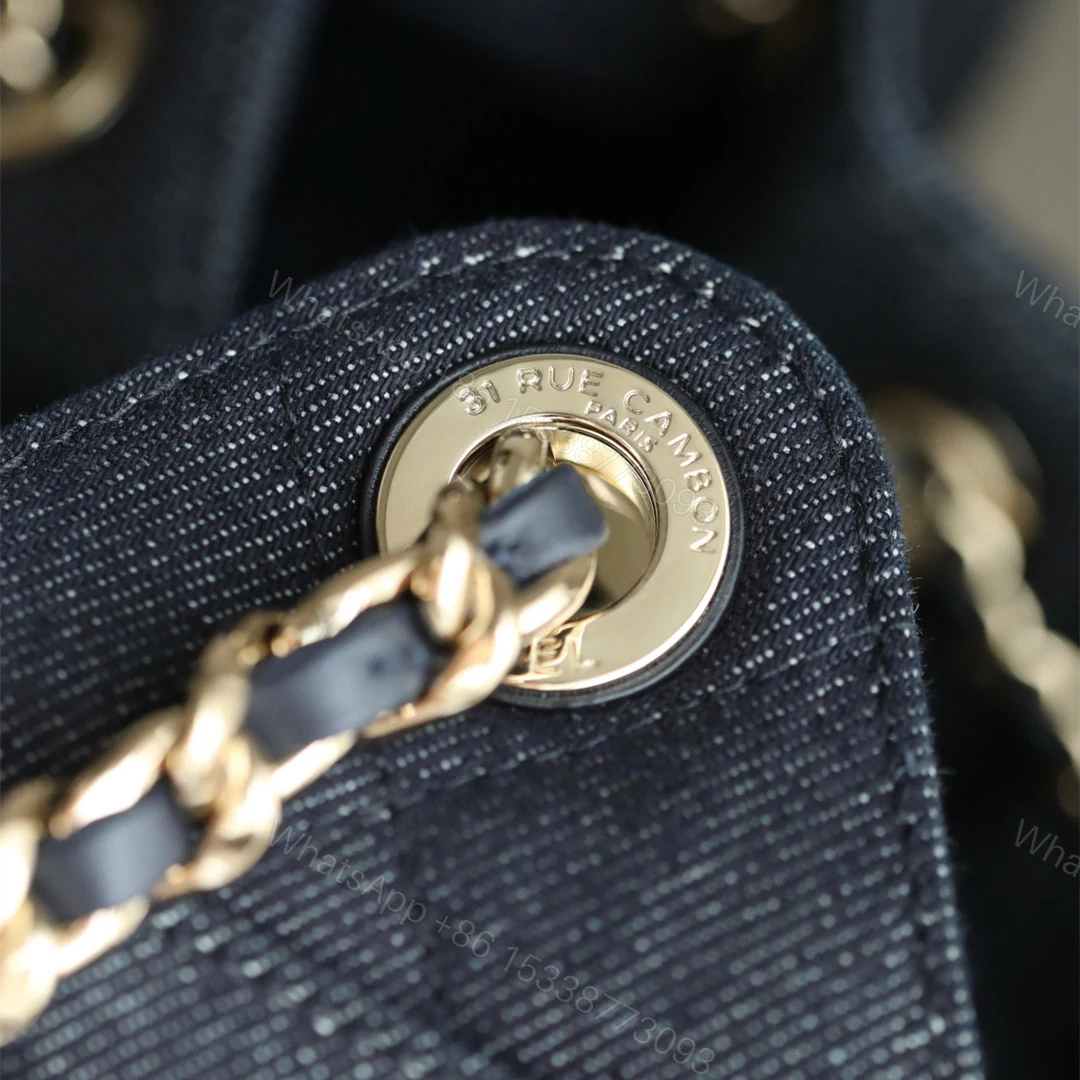 View 11 of 高仿Chanel*26P/25Bag系列AS5631水洗牛仔布手袋Mini黑色免檢版