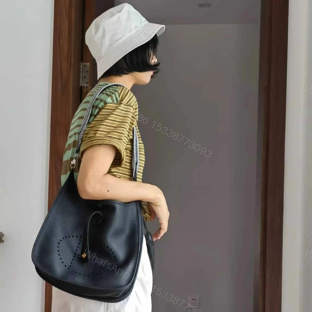 View 5 of Hermes Evelyne 29 Clemence Black 25cm