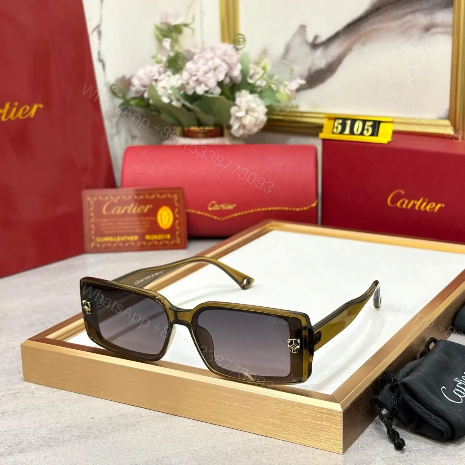 Cartier Wayfarer Women Black-Gray UV Protection — view 1