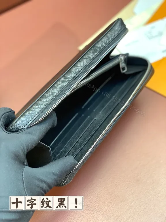 View 3 of Chic Black Textured Wallet â€” Lux Crosshatch, Compact