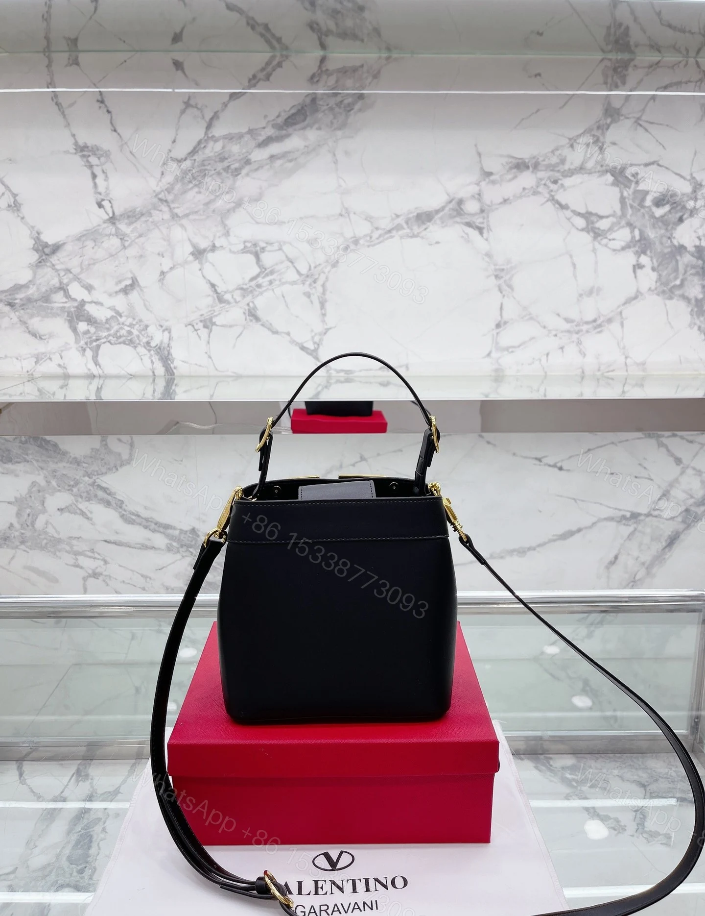 View 7 of VALENTINO GARAVANI SUPERVEE BUCKET BAG BLACK 20CM