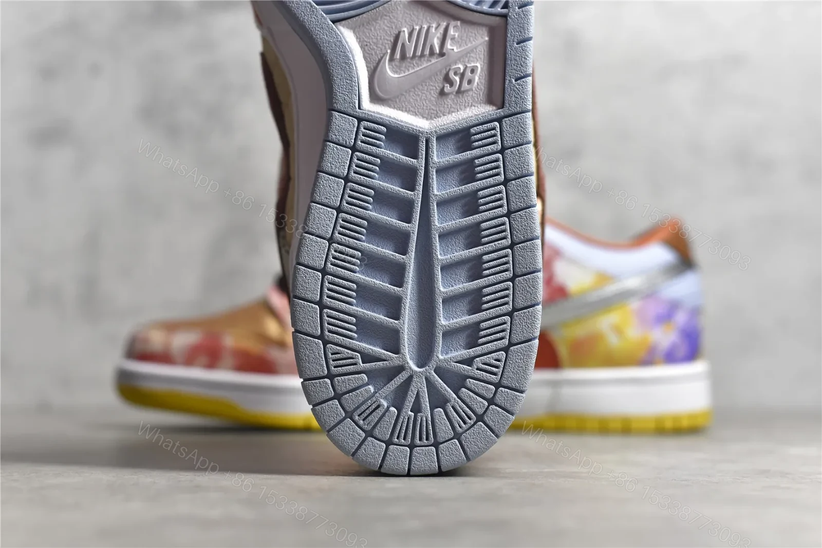 View 9 of Nike DUNK SB LOW STREET HAWKER Replicas