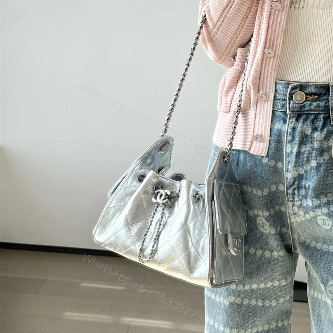 View 19 of 高仿Chanel*26C/25Bag系列AS5631小牛皮手袋Mini銀色免檢版