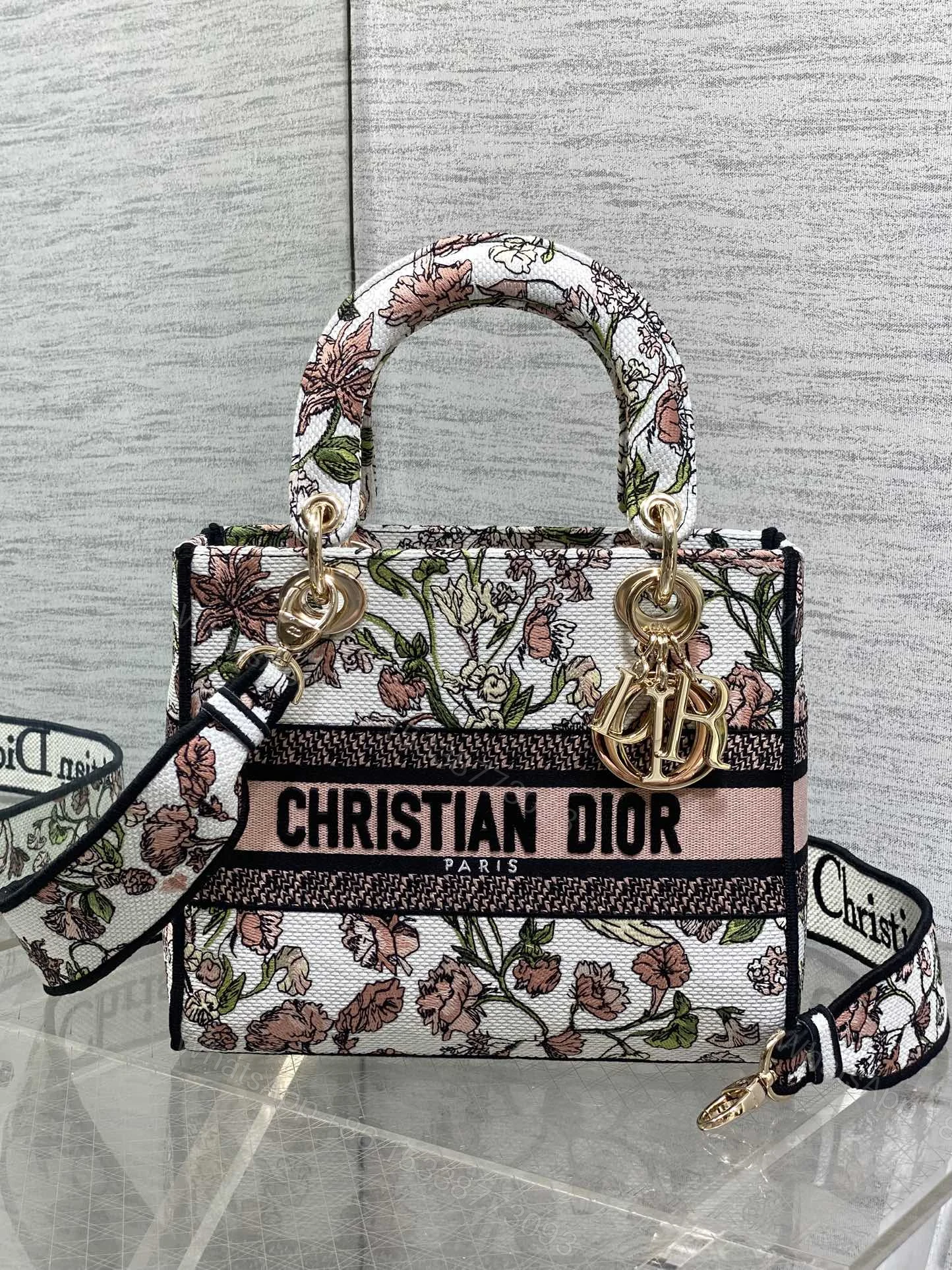 Dior高仿花卉托特包 白底粉綠刺繡 女士氣質百搭設計 — view 1