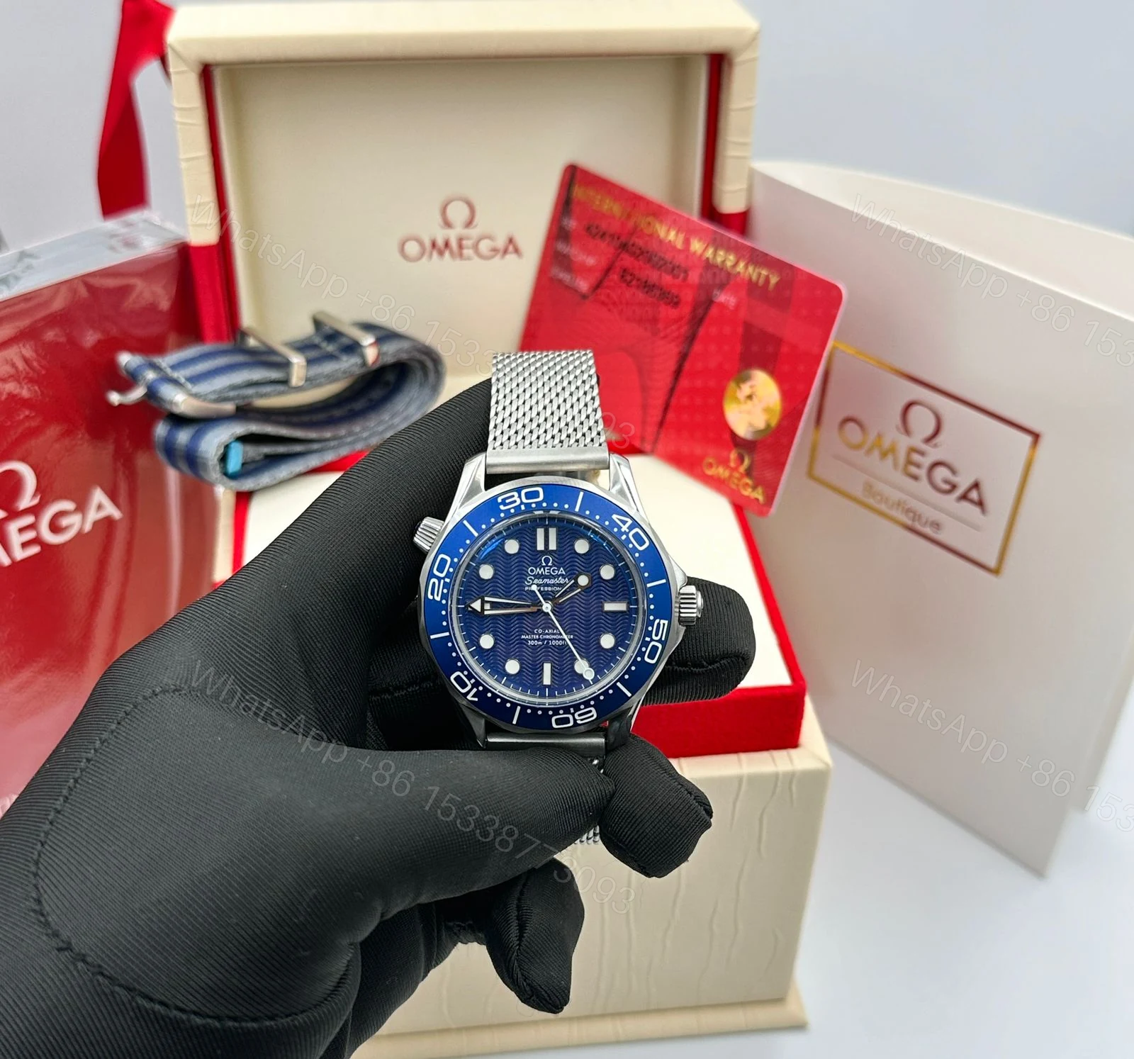 Omega Seamaster James Bond Super Clone — view 1