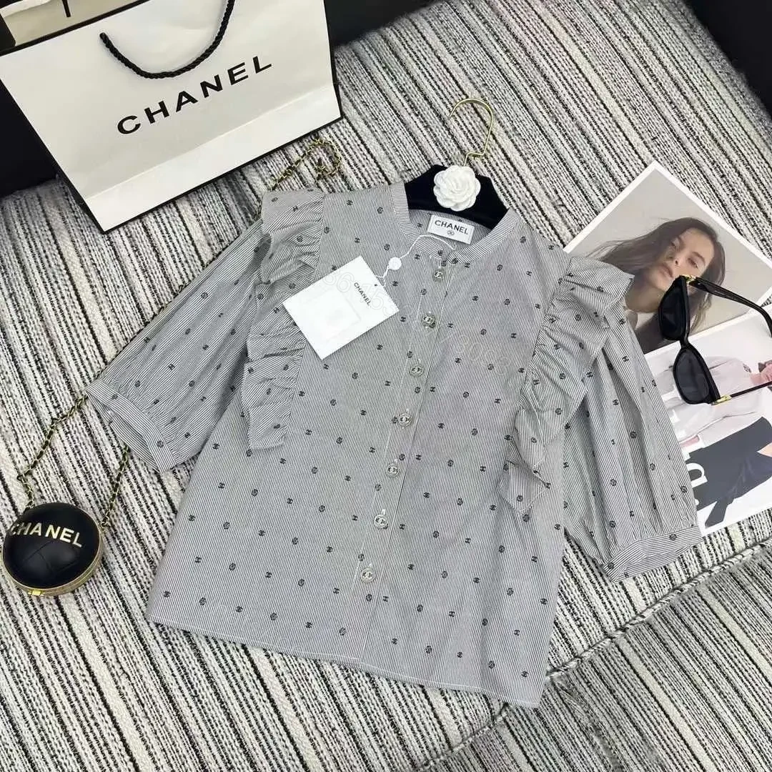 CHANEL — view 1