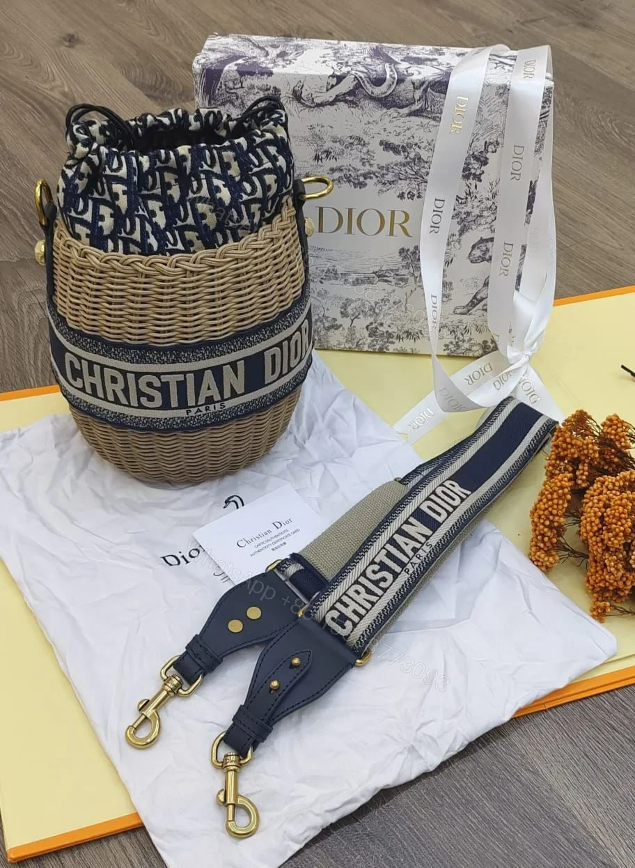 DIOR WICKER Oblique BUCKET BAG — view 1