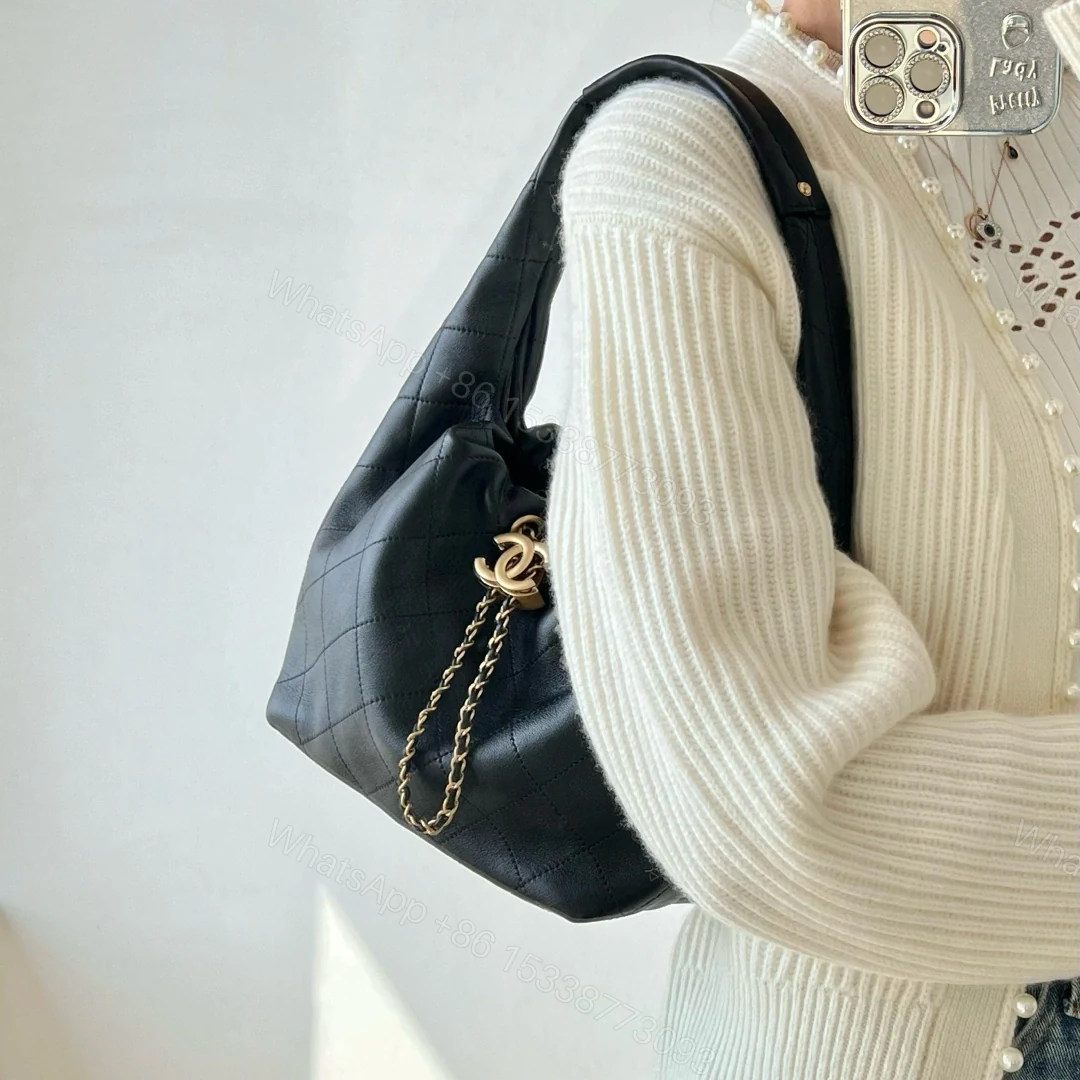View 23 of 高仿Chanel*26C系列AS5976小牛皮手提包黑色免檢版