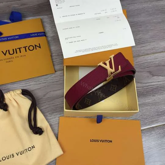 View 3 of LOUIS VUITTON LV INITIALES 30MM REVERSIBLE – B124