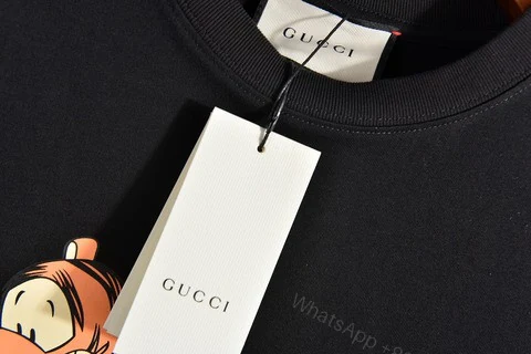 View 5 of GUCCI Tiger T-Shirt – GC0102