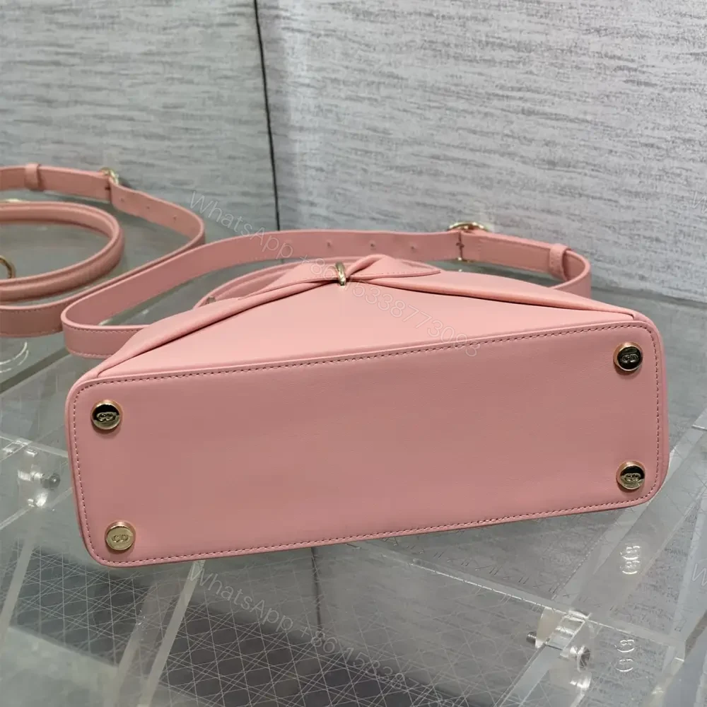 View 5 of 高仿Dior*26SS系列M0739NTU新款徽標手提包粉色免檢版