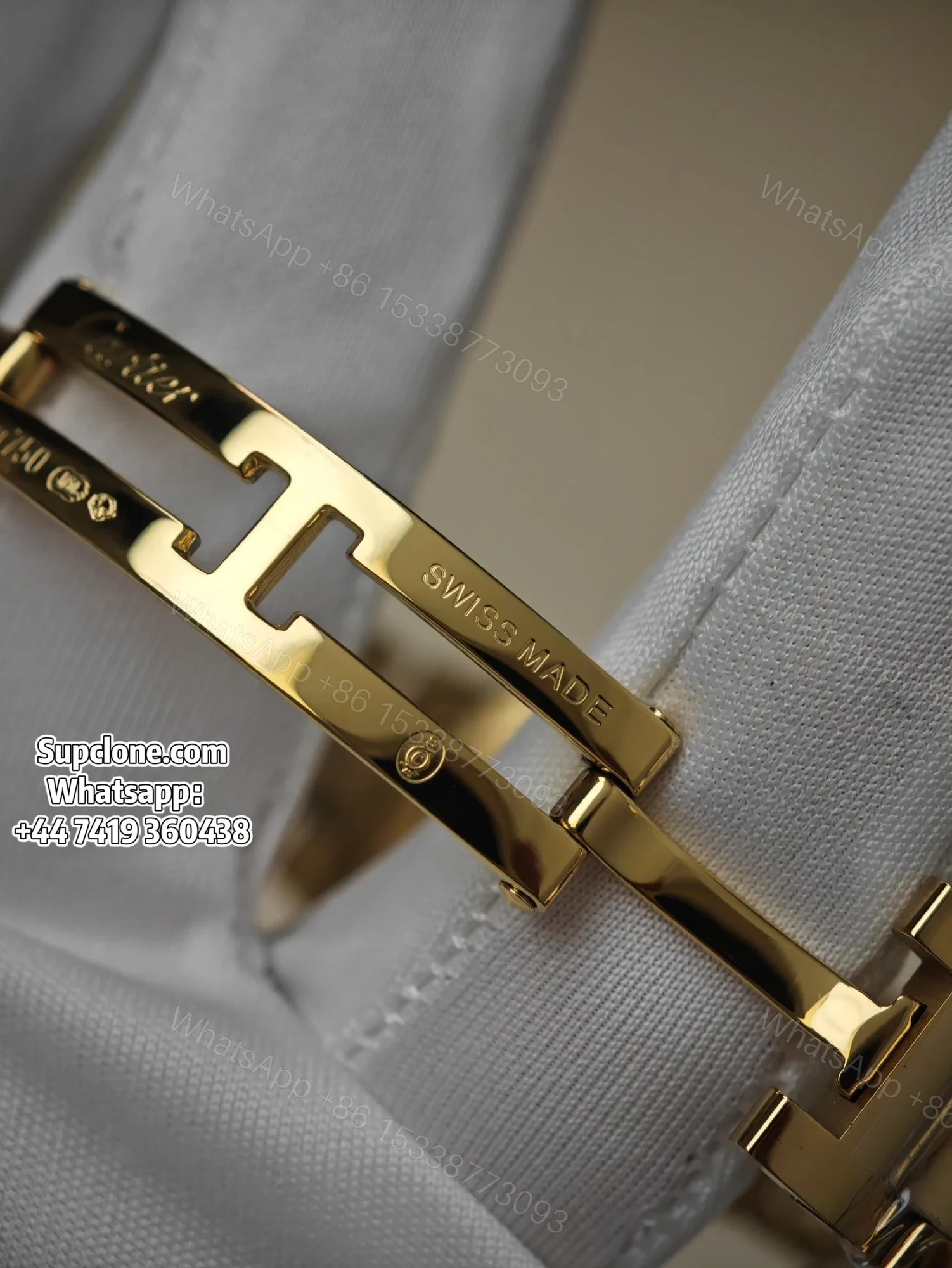 View 15 of Cartier Super Clone Watches 1:1 Ballon Bleu W69001Z2 Gold 28mm Quartz