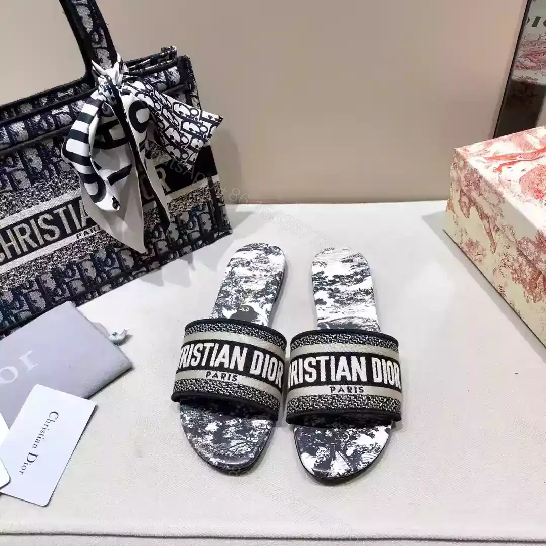Dior Slippers – SDD011 — view 1