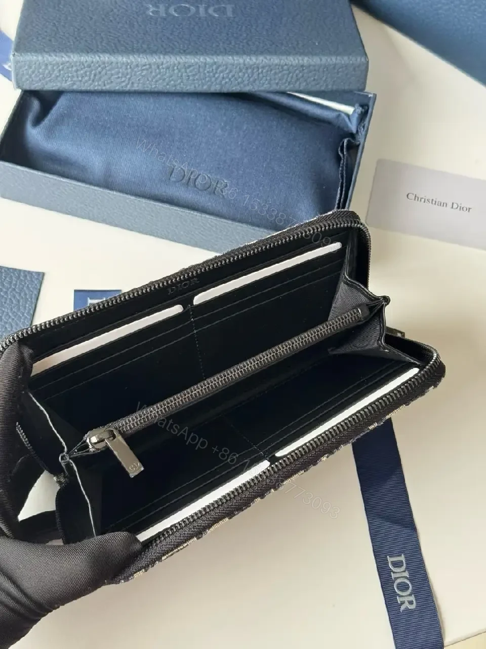 View 5 of Chic Patterned Wallet in Leather with Monogram Shine