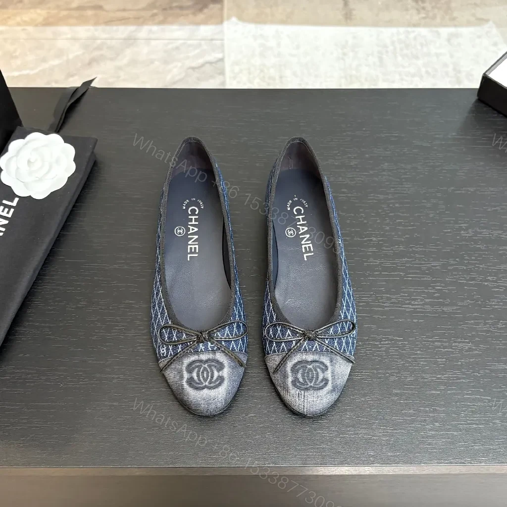 Denim-Texture Ballet Flats with Subtle Motif, Flat Style — view 1