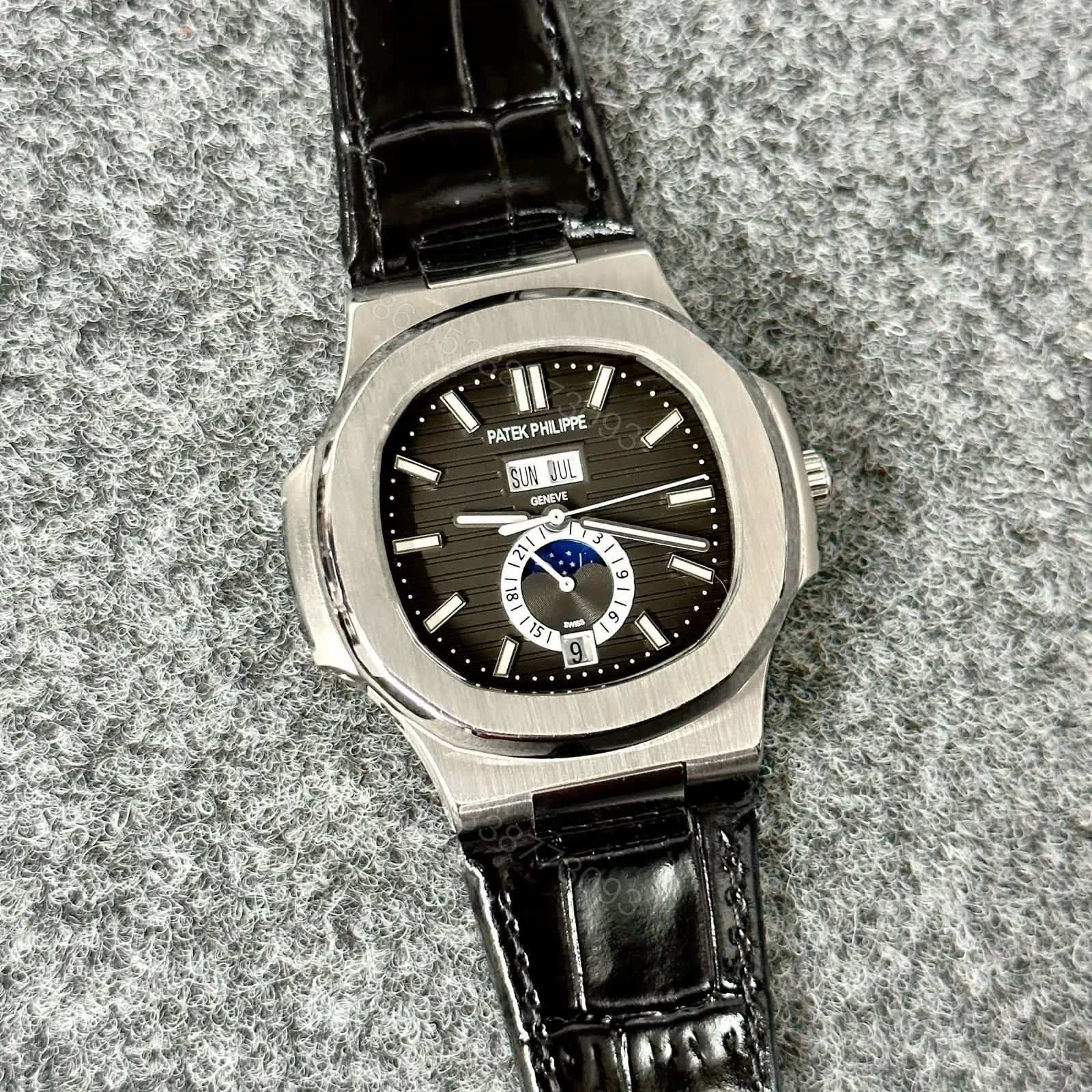 View 3 of Patek Philippe Nautilus Calendar