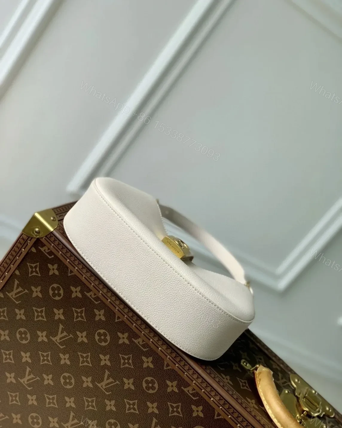 View 3 of Louis Vuitton LV Lowkey Lock Pattern Woman’s Handbags 26x18x7cm