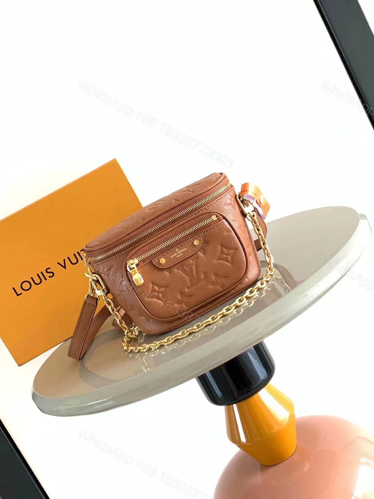 LV A貨Nano腰包 Monogram迷你束口包 單肩斜背包 — view 1