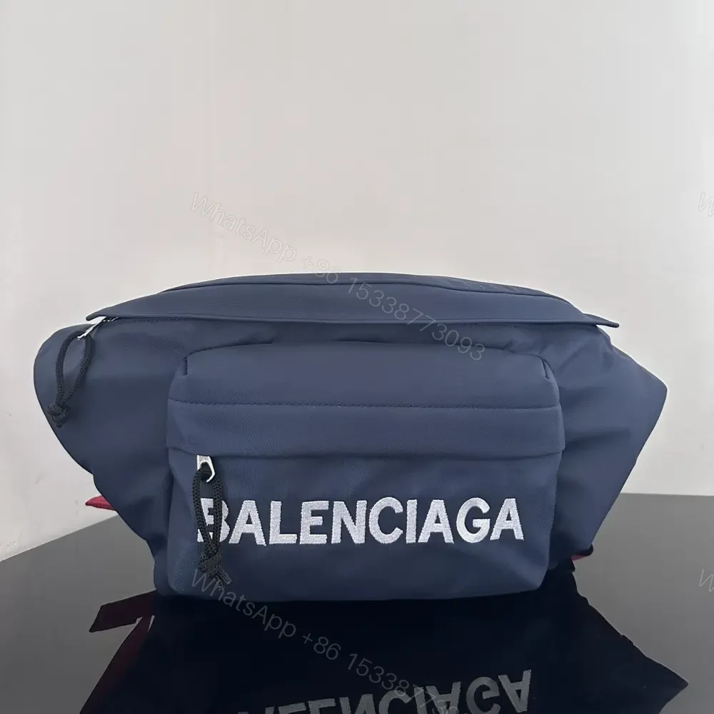 高仿BalenciagaWheelBeltpack系列尼龍胸包藍色 — view 1