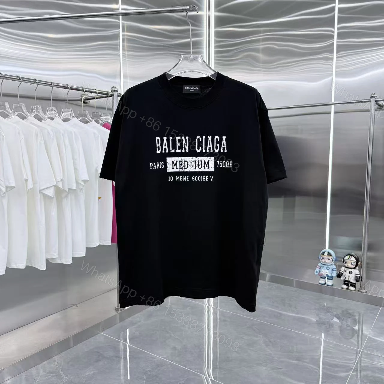 Balenciaga 一比一 男款 MEDIUM字母短袖T恤 潮流街頭設計上衣 — view 1