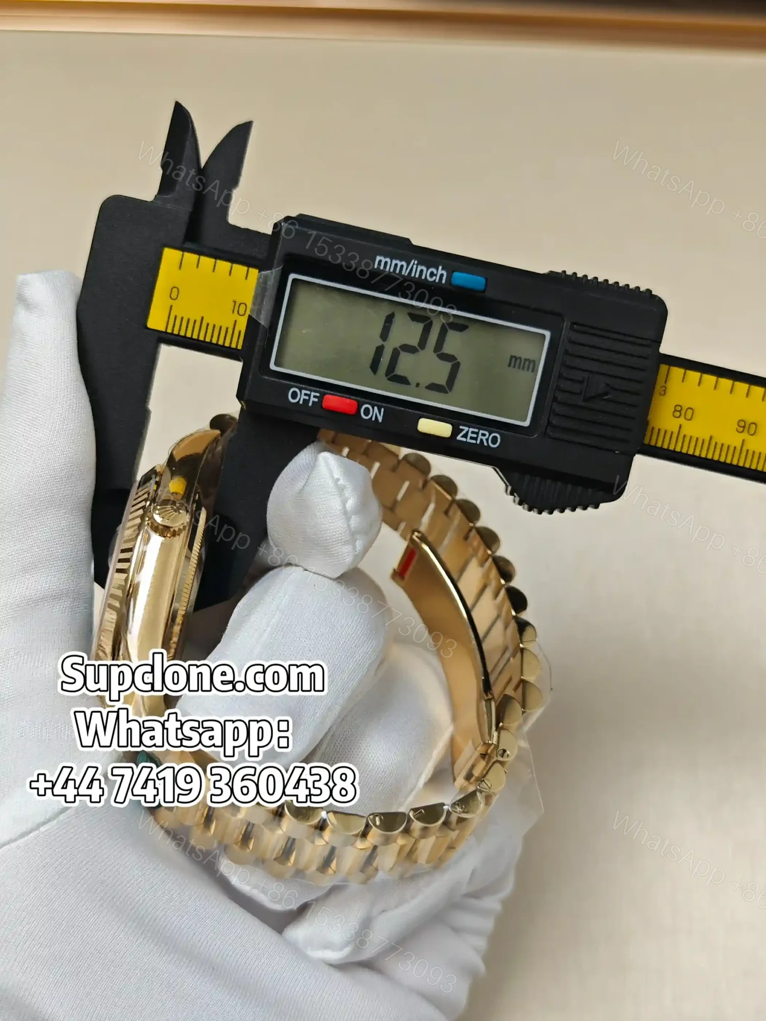 View 7 of Rolex Day-Date 40mm Yellow Gold Green Roman Dial – Super Clone 1:1 Cal. 3255