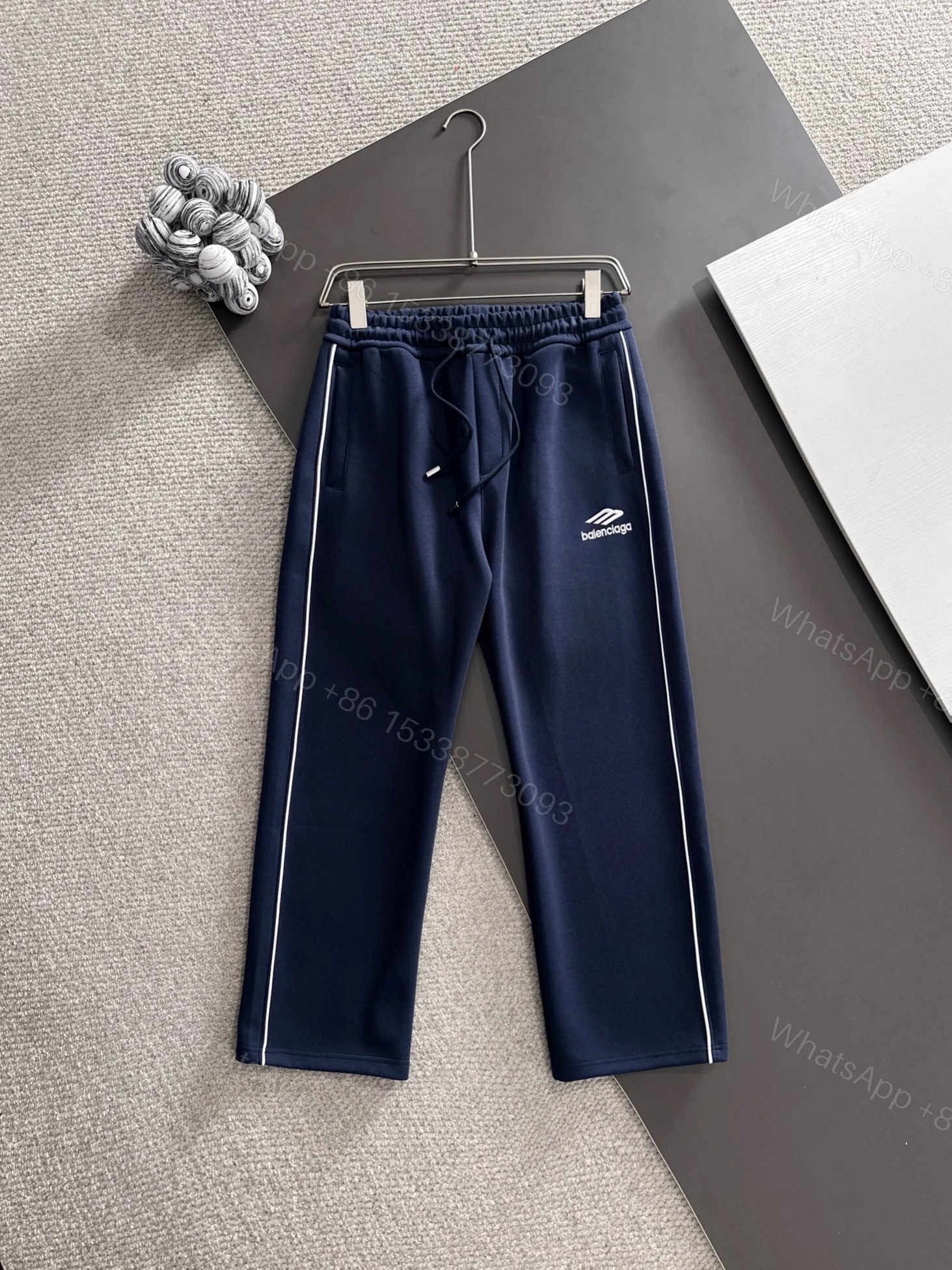 Balenciaga A貨男士深藍運動褲 對比白邊線條簡約款 — view 1