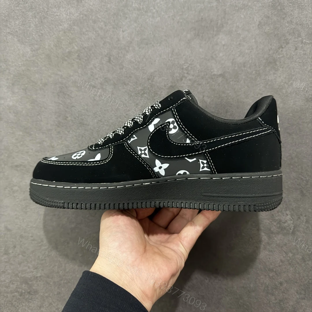 LV 一比一黑白滿版 Monogram 低筒球鞋 街頭黑魂質感款 — view 1