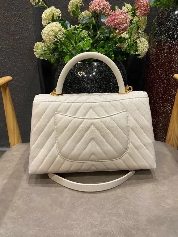 View 4 of White Quilted Luxury Bag with Gold Logo â€“ Chic Everyday Elegance