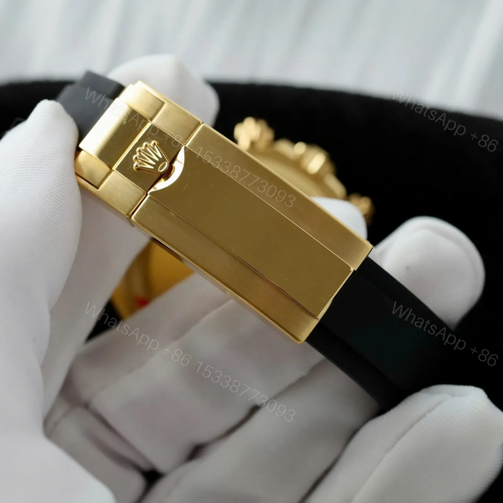 View 11 of Rolex Daytona Black Dial Yellow Gold 126518LN