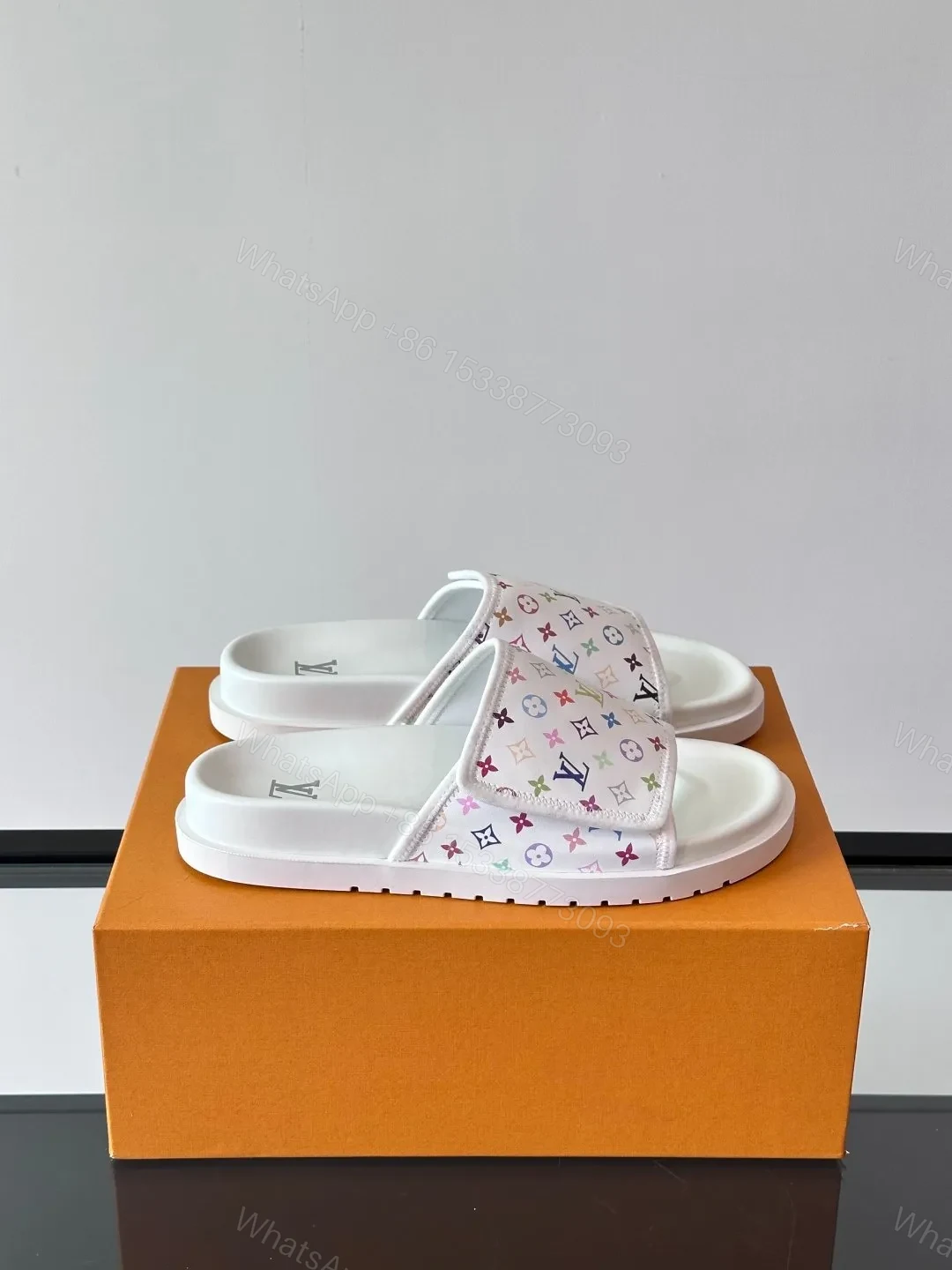 LV Men White Printed Fabric Slides — view 1