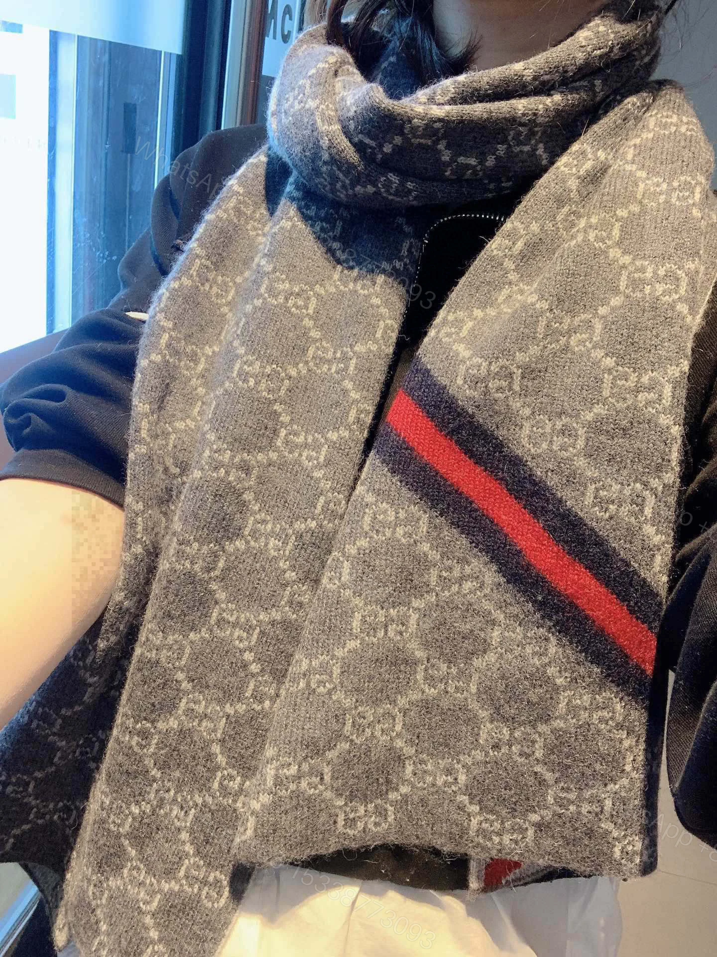 Gucci高仿圍巾經典雙G設計男女通用保暖款式 — view 1