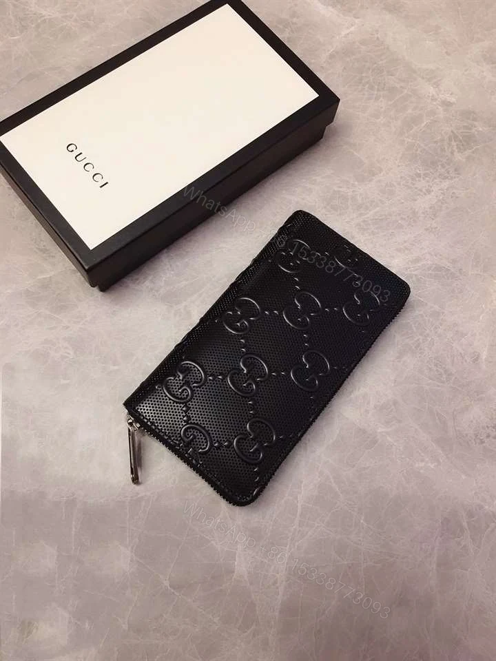 View 2 of Gucci Signature zip around wallet – WGR037
