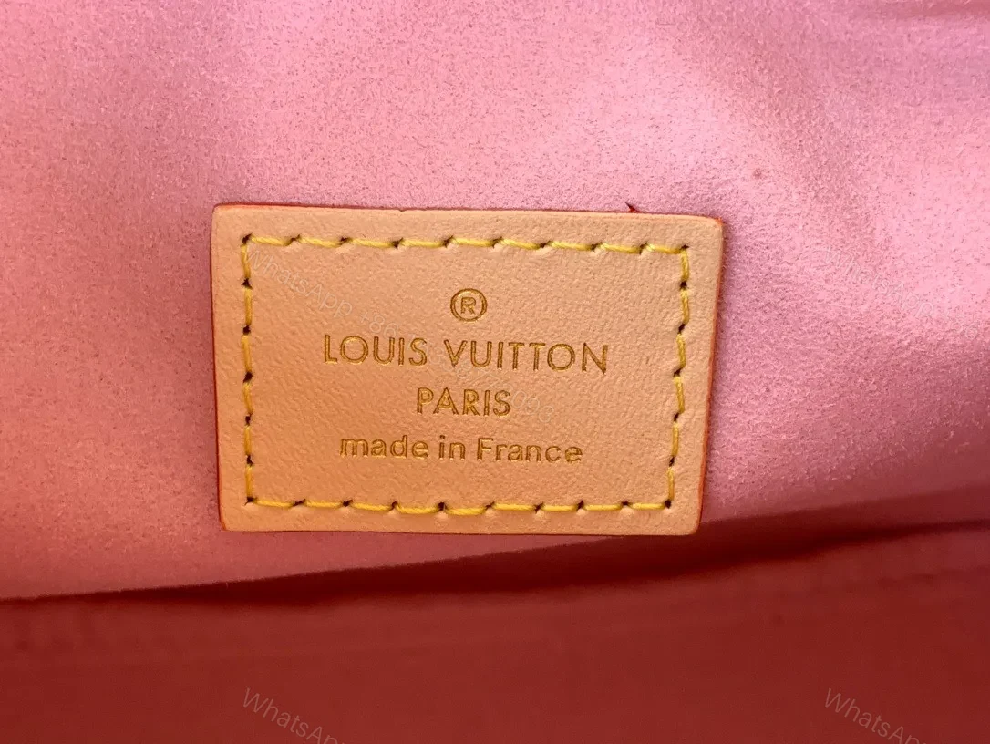View 8 of Louis Vuitton LV Side Trunk Like Auth Monogram Pattern Handbags 21x14x6cm