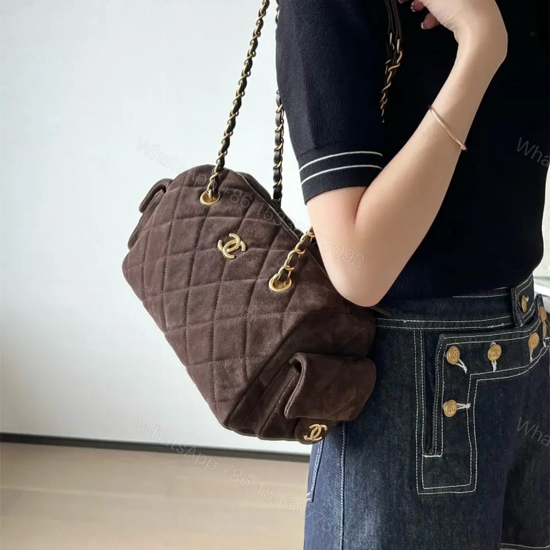 View 13 of 高仿Chanel*25K系列AS5792麂皮腋下包巧克力小號免檢版